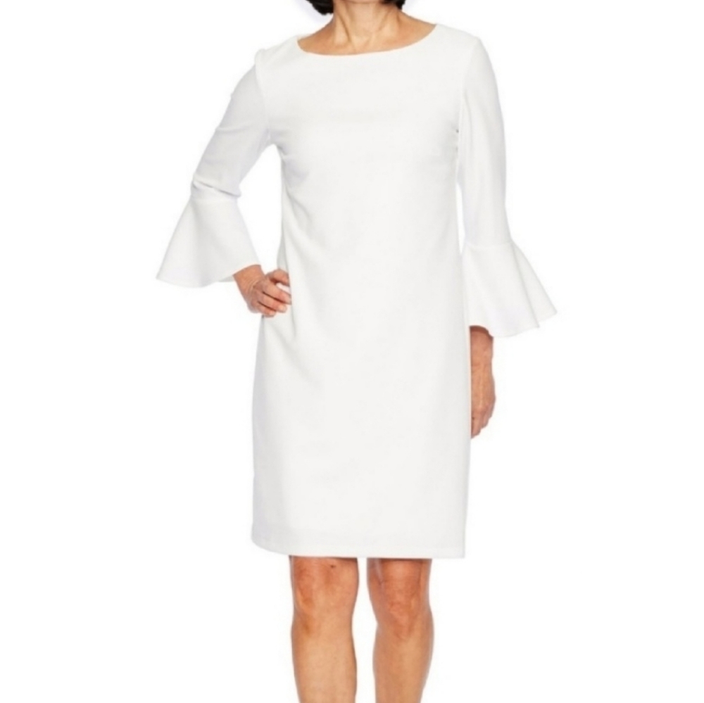🎉Liz Claiborne Ivory Bell Sleeve Dress